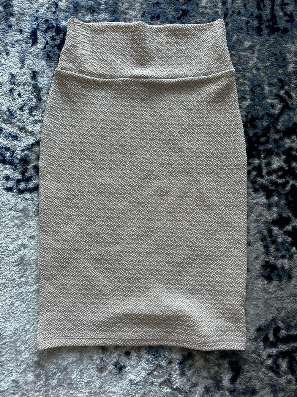 LuLaRoe Cream Textured Pencil Skirt